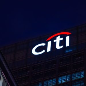 Citi Standard Chartered Evacuate Dubai